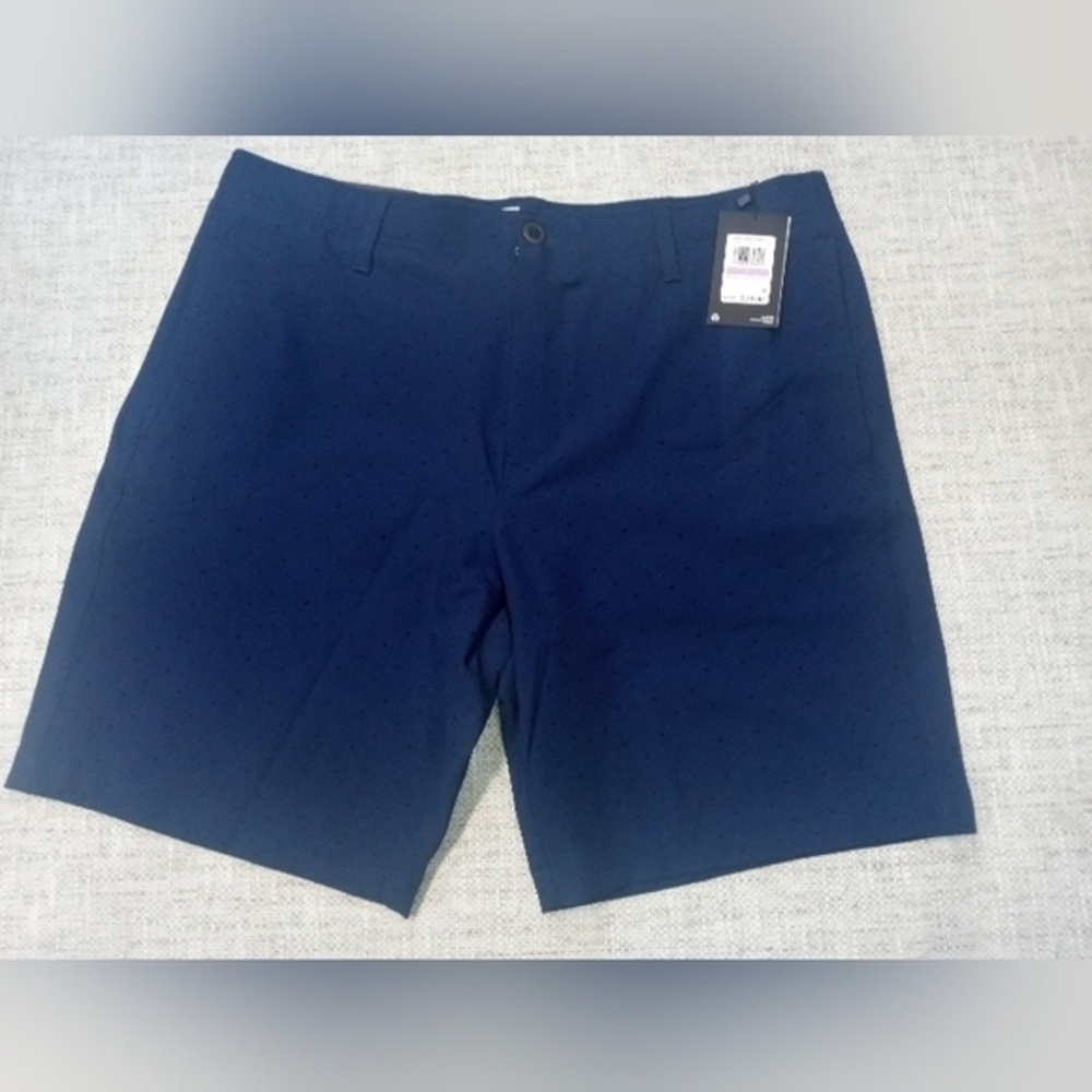 Under Armor Size 38 Men's Navy Golf Printed 10 in Inseam Shorts